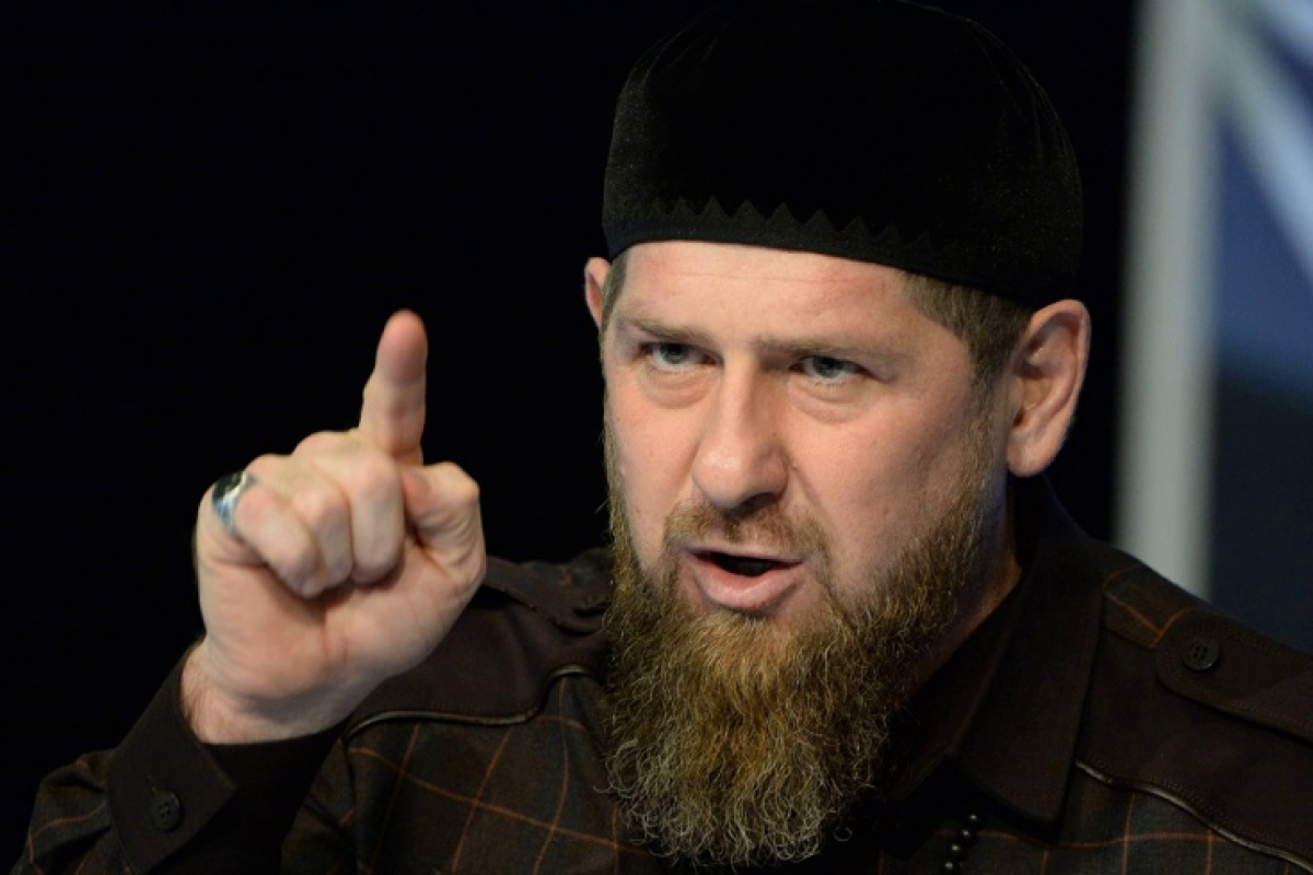 ​Зеленский стал вторым президентом Украины, которому угрожает Кадыров, - что лидер Чечни говорил о Порошенко