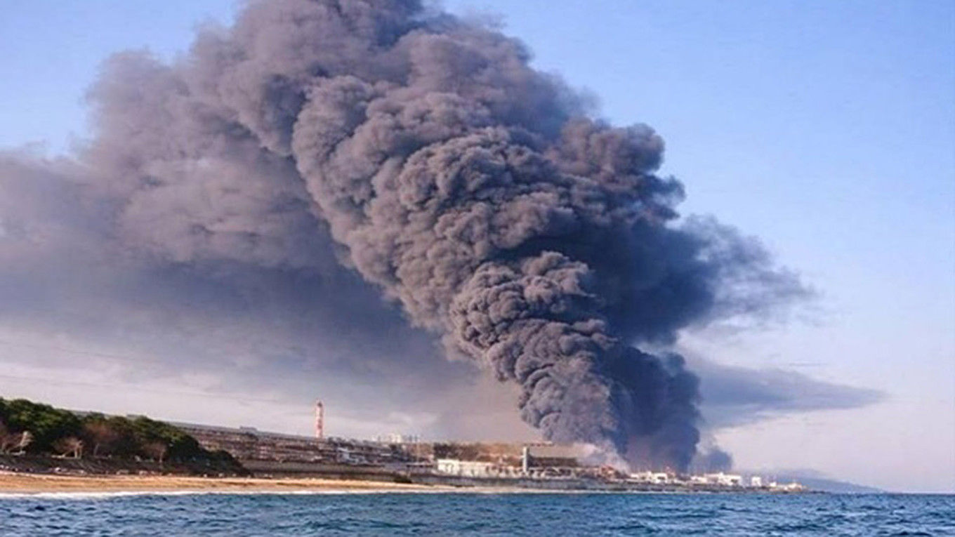 Путин после введения режима ЧС в Туапсе заявил, что нет "серьезных угроз"