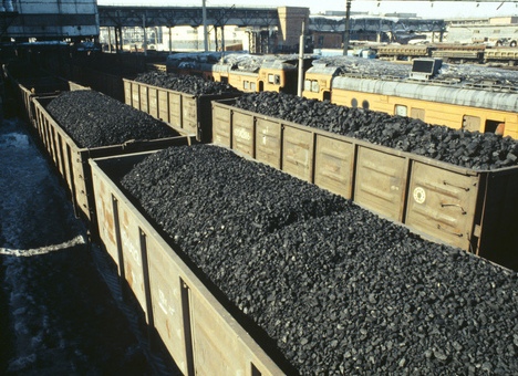​Украинские власти все же договорились о покупках угля в ДНР