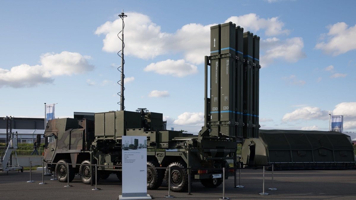 Шольц анонсировал скорые поставки в Украину систем ПВО IRIS-T и РЛС COBRA 