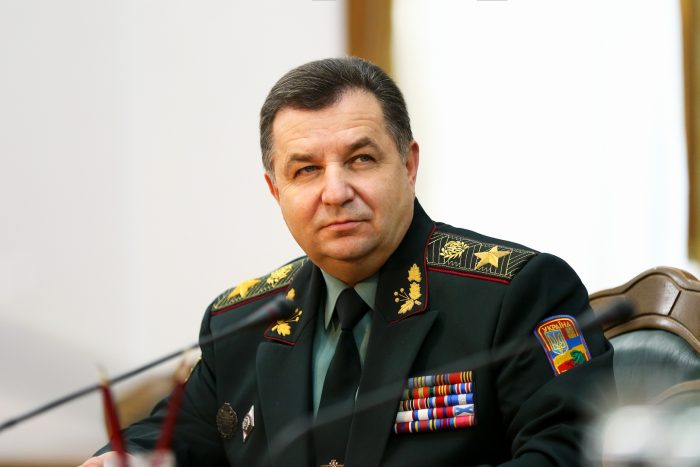 Министр обороны генерал армии Степан Полторак покинул военную службу - СМИ