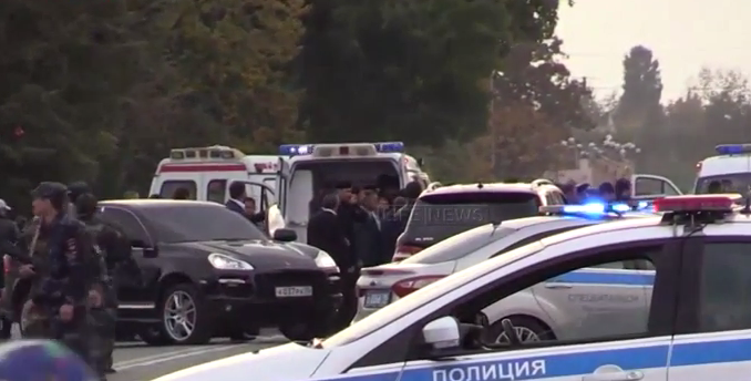 СМИ: 19-летний смертник, совершивший теракт в Грозном, погиб