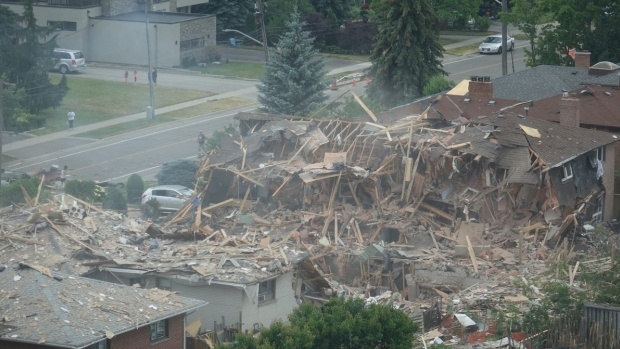 В жилом доме в Канаде прогремел взрыв - разрушены 24 соседних здания, есть погибшие и раненые