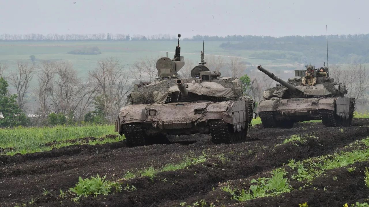 Россия потеряла свой сотый самый современный танк Т-90М 