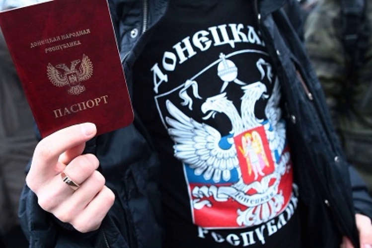 В "ДНР" прибегли к хитрой уловке для раздачи паспортов - люди теряют терпение