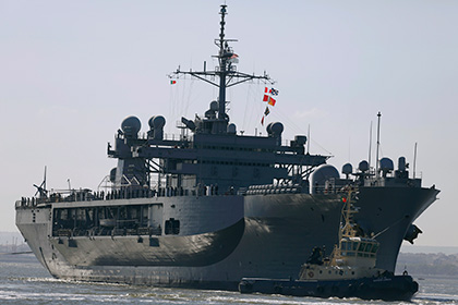 Флагманский корабль Шестого флота ВМС США "Маунт Уитни" вошел в акваторию Черного моря