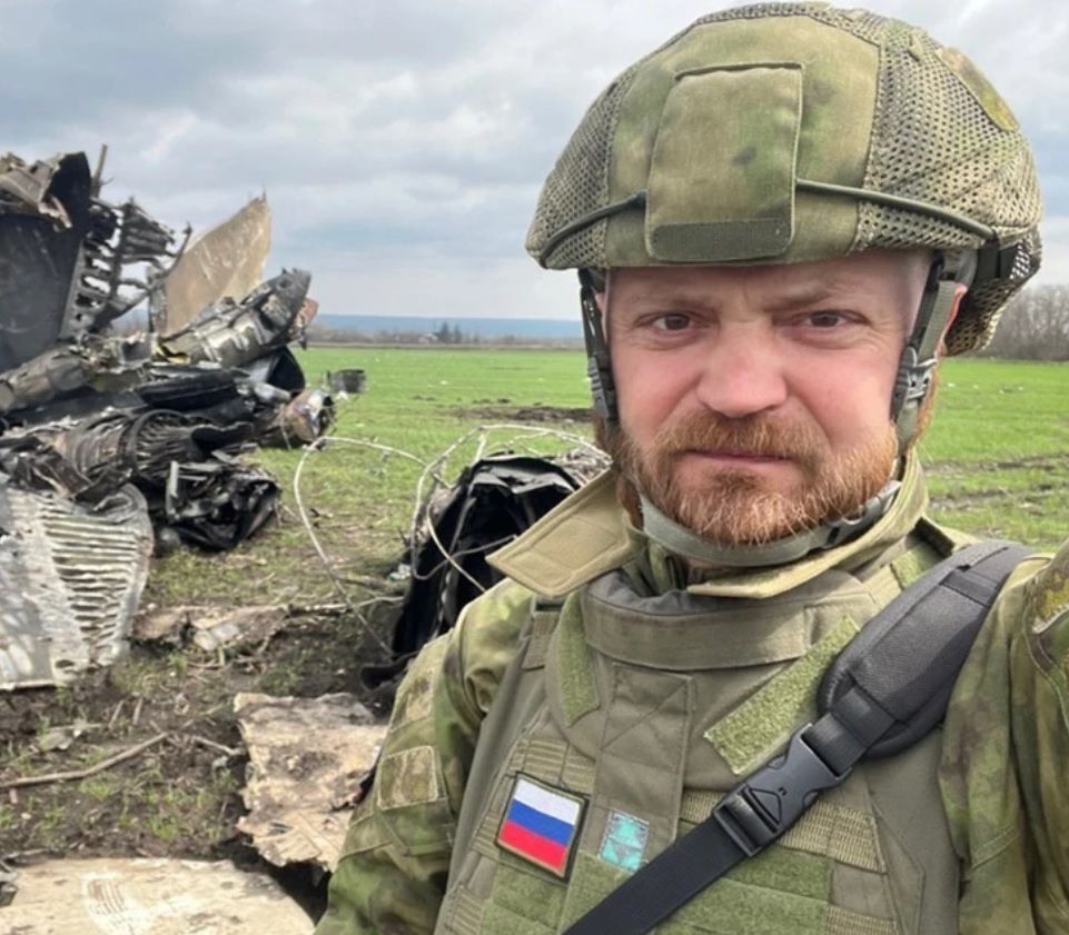 Коц подтвердил отступление россиян, ВСУ форсировали Днепр: "Наших эвакуируют с боями" 
