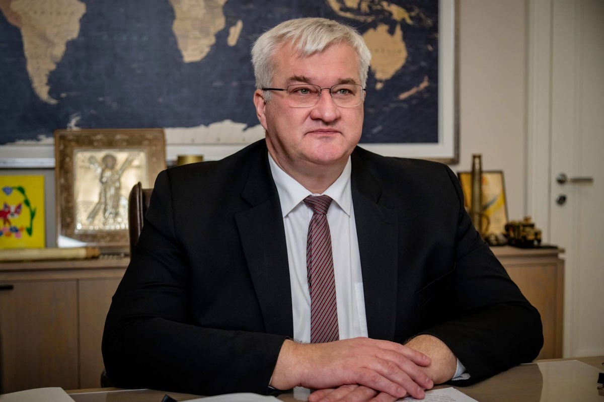 Сибига одной фразой потроллил Орбана, собравшегося "драться" за замороженные активы России