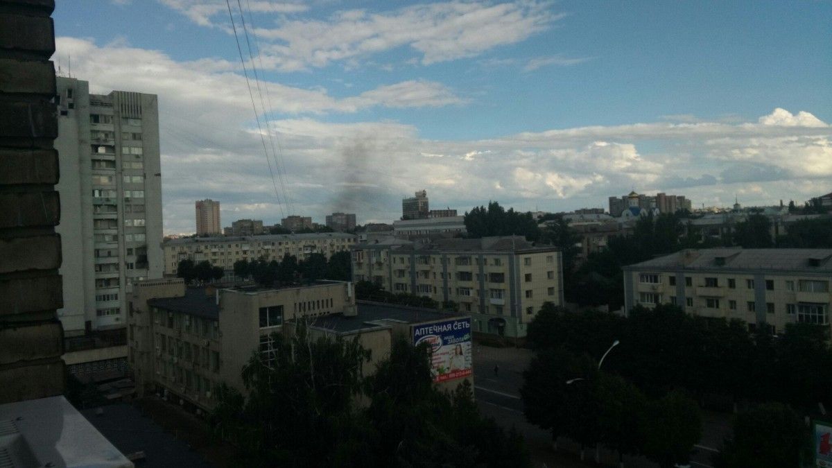 Громкий взрыв в центре Луганска - первые подробности, кадры