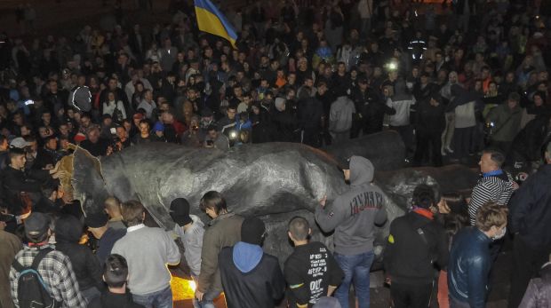 Харьковский суд подтвердил законность снесения памятника Ленину