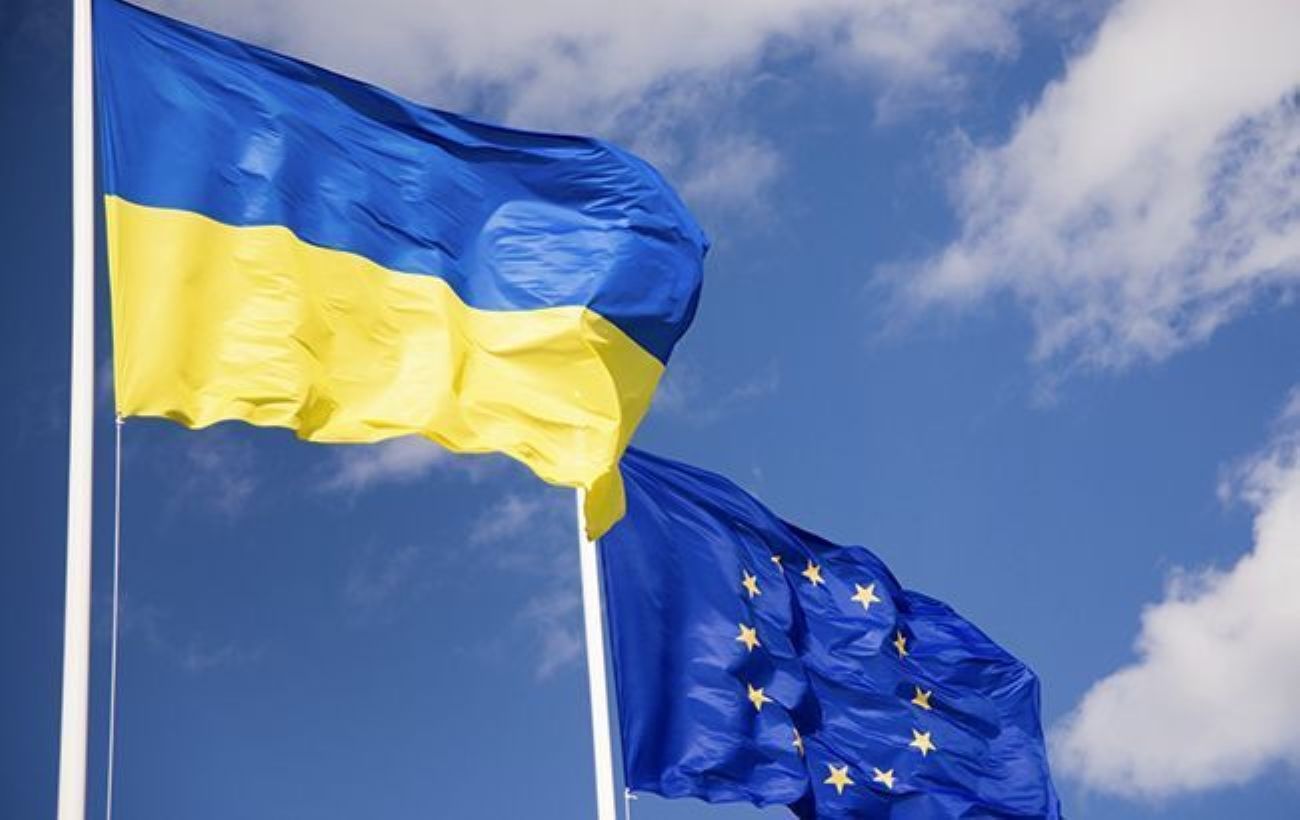 СМИ: ЕС решили пускать жителей Украины, несмотря на рекордные темпы распространения коронавируса