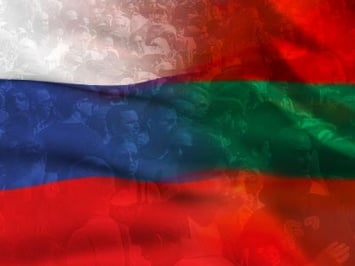 Прогиб перед Путиным: нищее Приднестровье хочет сделать флаг РФ вторым "государственным" - опубликованы детали скандального "законопроекта"
