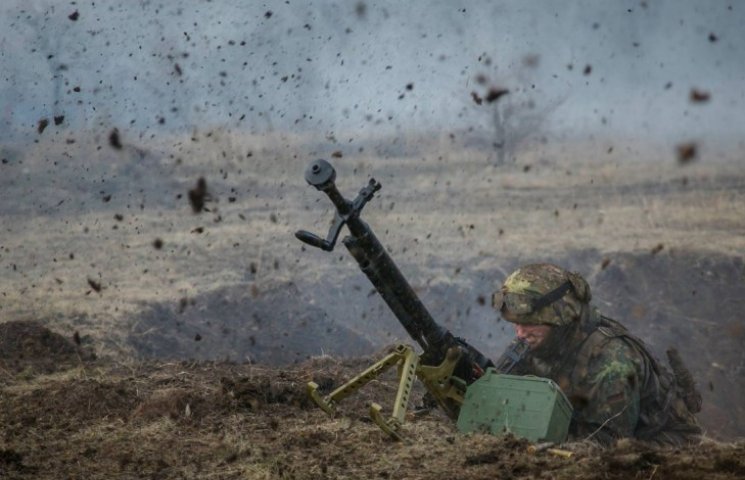 Неспокойный Донбасс: силы АТО понесли потери, оккупанты снова ударили по жилым районам Авдеевки и Ольгинки