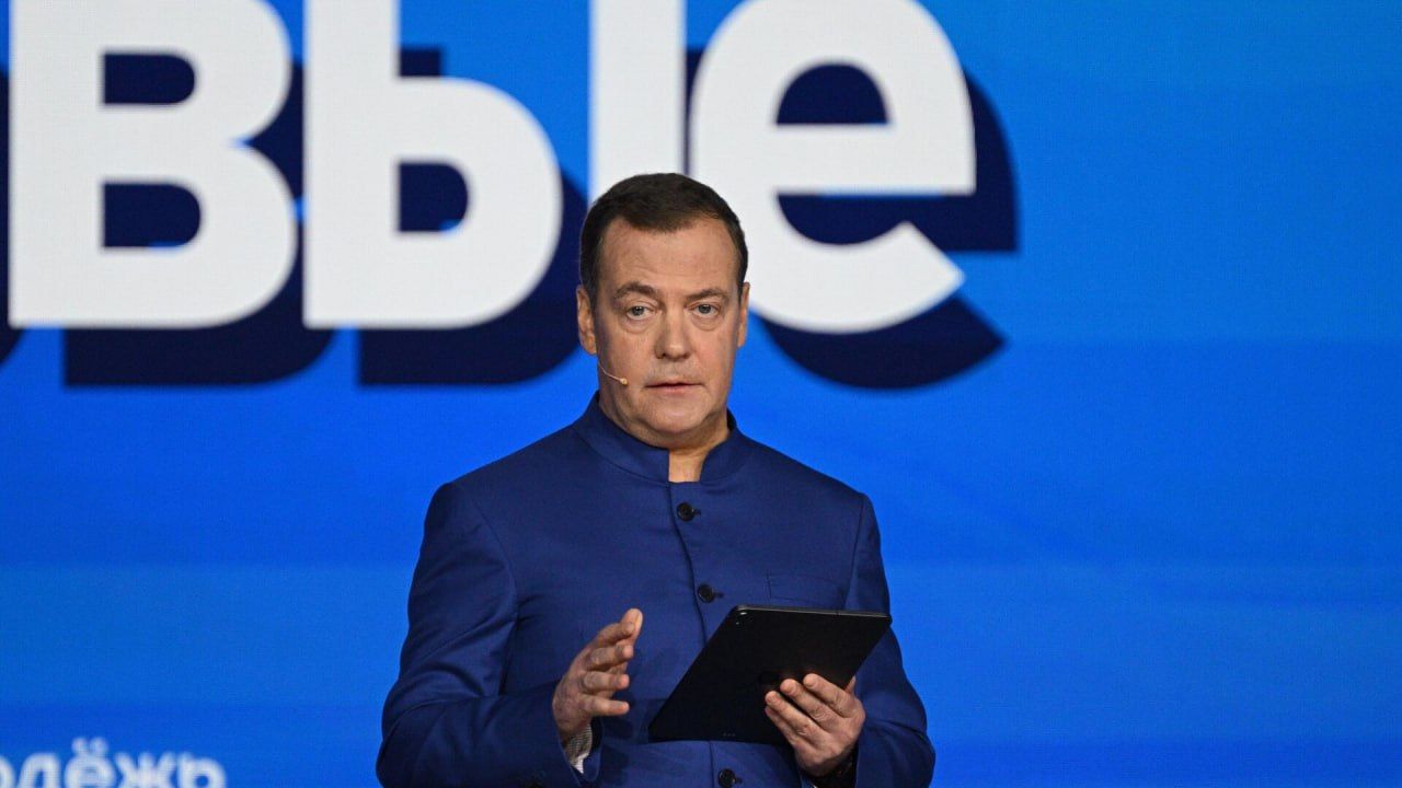 Z-патриот высмеял угрозы Медведева Украине: "Ребята, вы Авдеевку взяли с таким скрипом!"