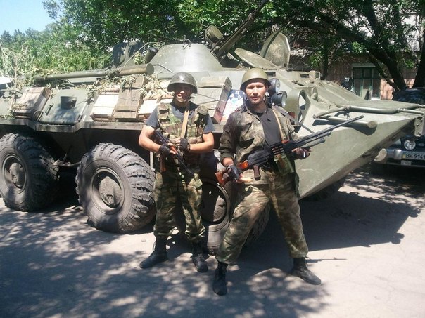 ​Ополчение заявляет о бое в Углегорске