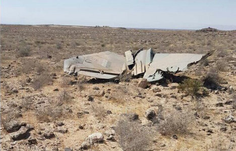 ПВО сирийских повстанцев уничтожило проасадовский МиГ-21, пилот мог быть россияном (кадры)