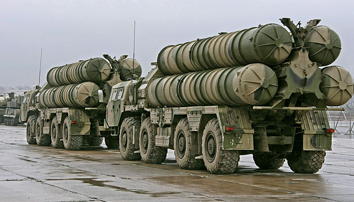 Россияне посадили иранцев управлять С-300 на случай, если США и Израиль их уничтожат