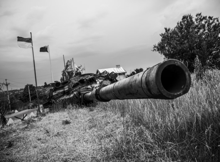 Чтобы люди знали о войне и Донбассе: фотограф показал устроенное Россией пекло на востоке Украины - кадры