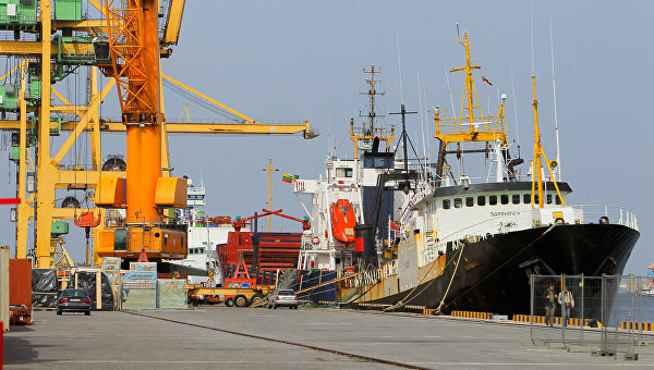 Евросоюз не намерен забывать про аннексию Крыма - под санкции попала компания "Крымские морские порты"