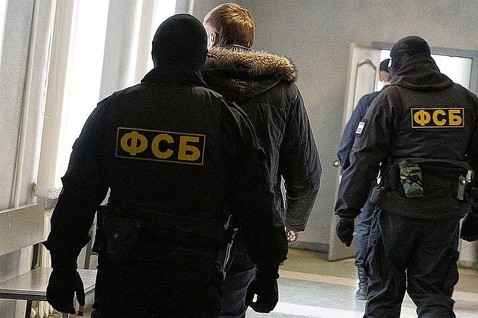 ФСБ психологически давит на украинского матроса: журналист Наумлюк сообщил о возмутительной информации