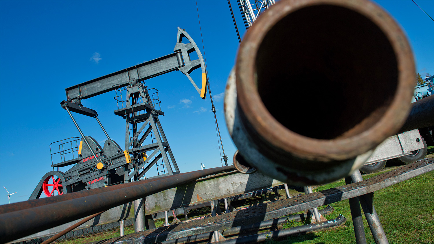 Цены на нефть Brent и WTI пошли вниз после небольшого подъема