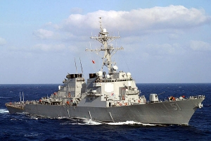 В Персидский залив вошел эсминец американского военного флота для удара по Сирии 