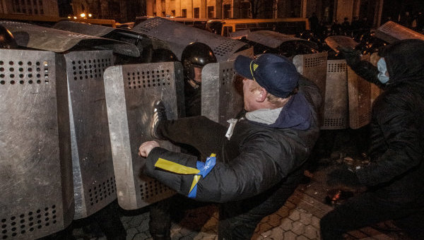 Результат столкновений в Киеве: пострадали 7 милиционеров, 4 активиста задержаны