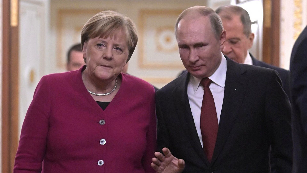 Кремль начал подготовку к смене руководства в Германии - РФ "прощупывает" нового партнера в ЕС