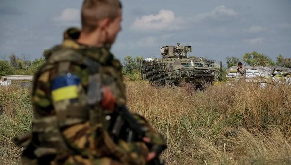 АТО в Донбассе: боевики "ЛДНР" "поливают" тяжелой артиллерией пригороды Донецка и Мариуполя
