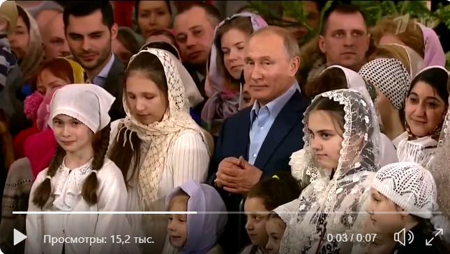 Видео визита Путина в церковь на Рождество взорвало Сеть: президент РФ удивил соцсети ранением на руке 
