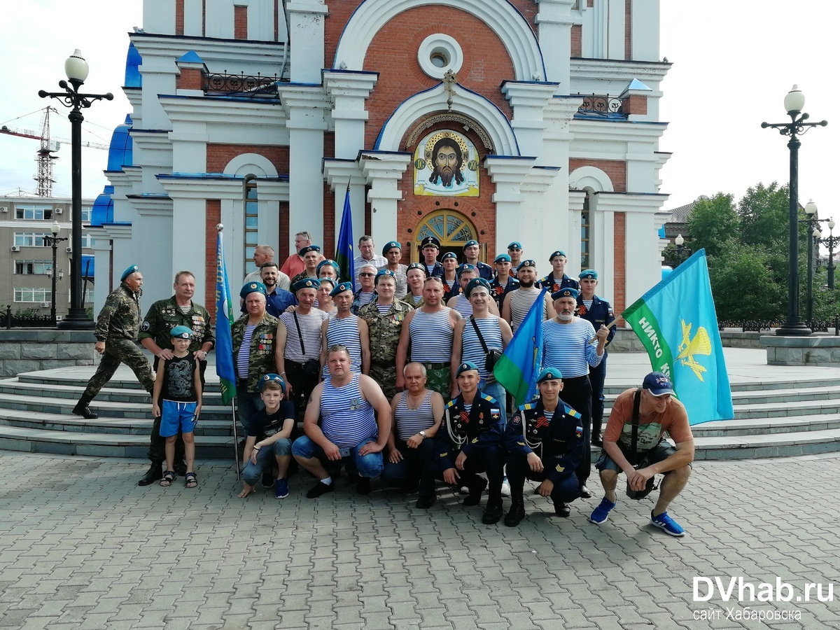 ВДВшникам Хабаровска направили помощь из Иркутска: ветераны ВДВ объединяются в группы против Кремля 