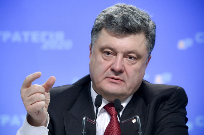Порошенко: в местных выборах в Донбассе смогут принять участие главари ДНР и ЛНР