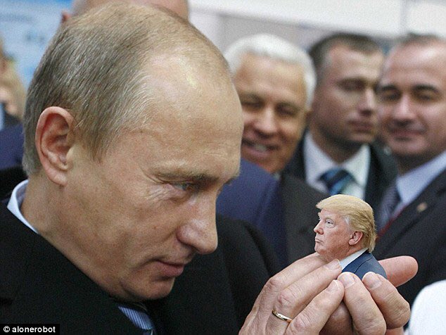 ​Кэрри высмеял Путина и Трампа интимной карикатурой – кадры