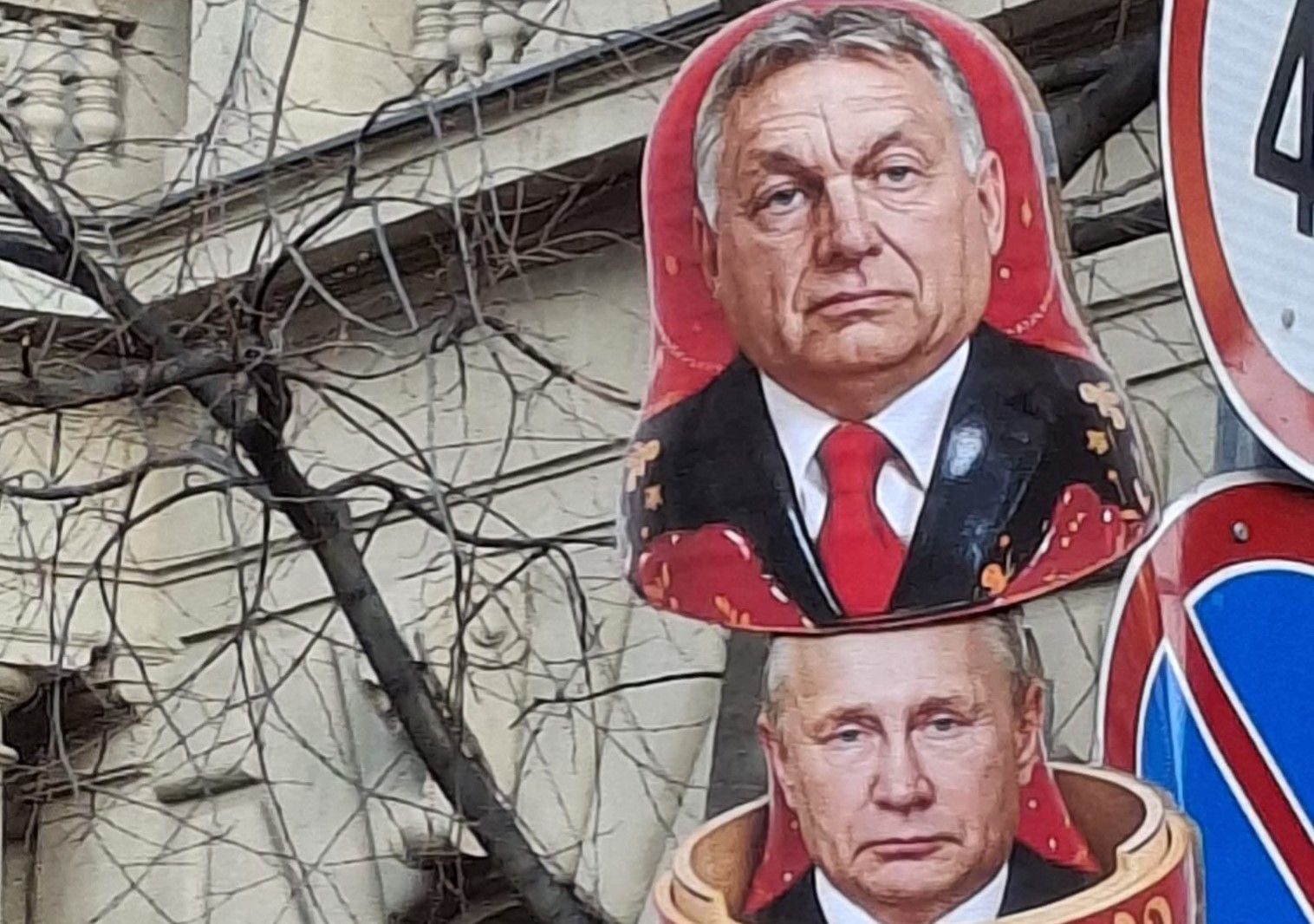 В Будапеште десятки тысяч сторонников главного оппонента Орбана призвали русских "уходить домой"