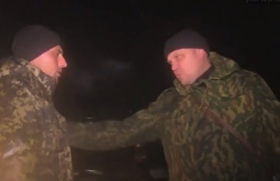 "Киборги" Донецкого аэропорта познакомились с Моторолой и пожали друг другу руки