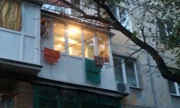 Подробности ночного инцидента в Мариуполе: донецкие спасатели отрицают версию взрыва в жилом доме