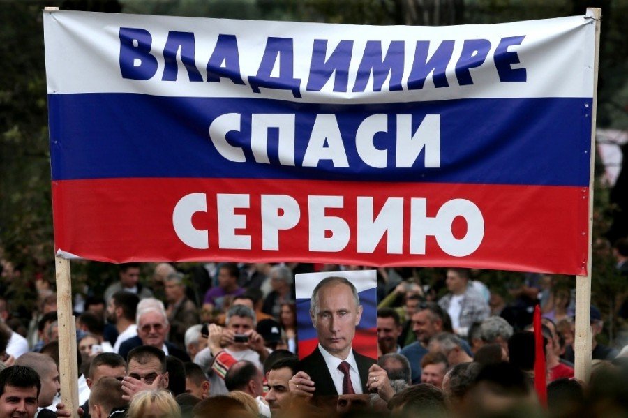 "Россия не желает терять свой последний оплот на Балканах без драки", - журналист про дестабилизацию Сербии и Косово
