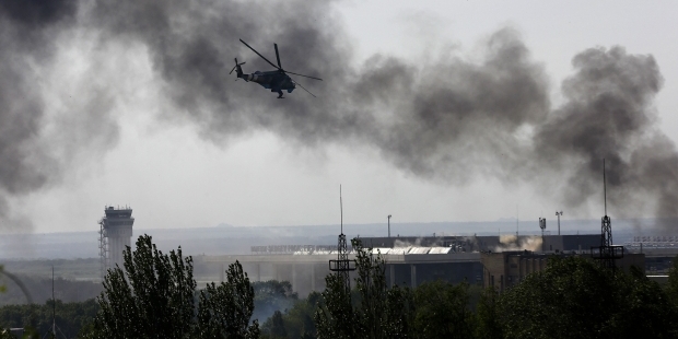 В Донецке продолжаются боевые действия в аэропорту: работает артиллерия