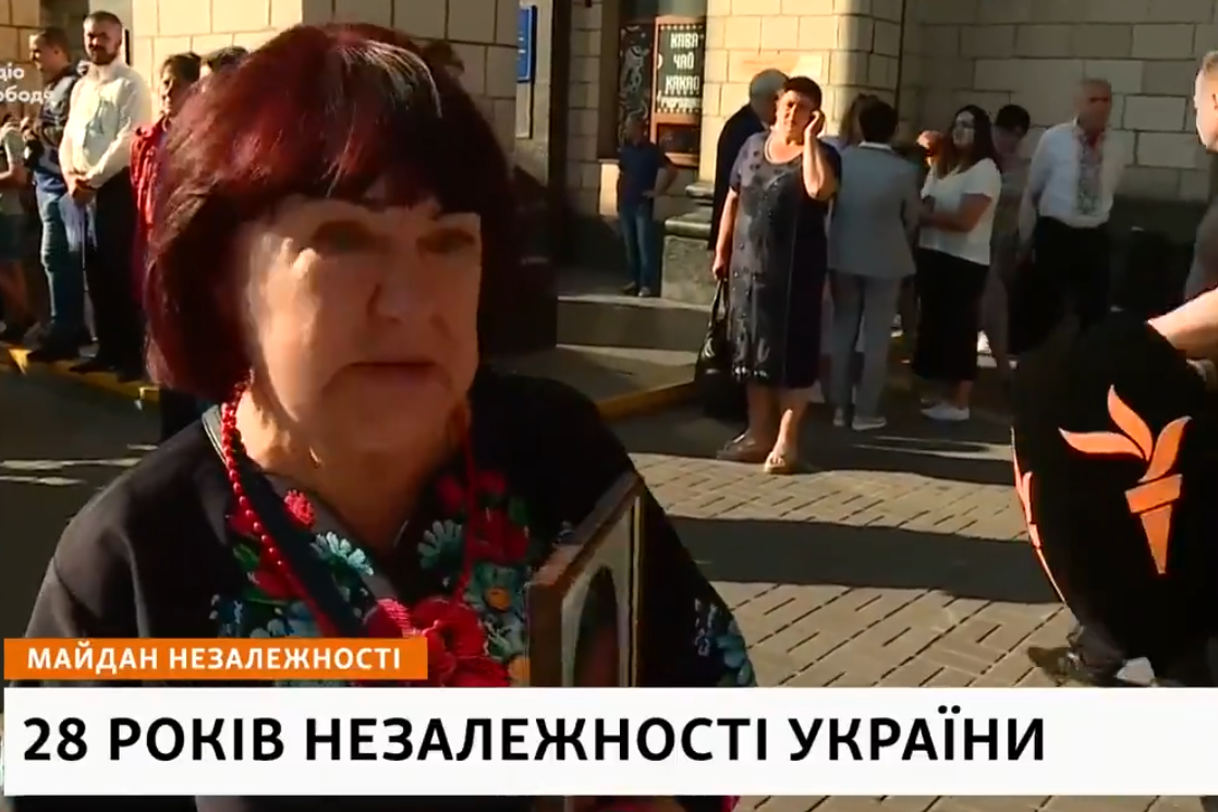 Марш Достоинства всколыхнул скандал - охрана жестоко обошлась с матерью погибшего бойца "Айдара": кадры
