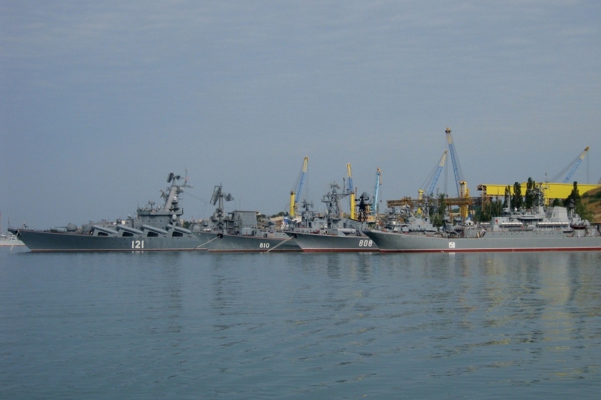 Обострение на Донбассе: Россия начала боятся и подготовила Черноморский флот