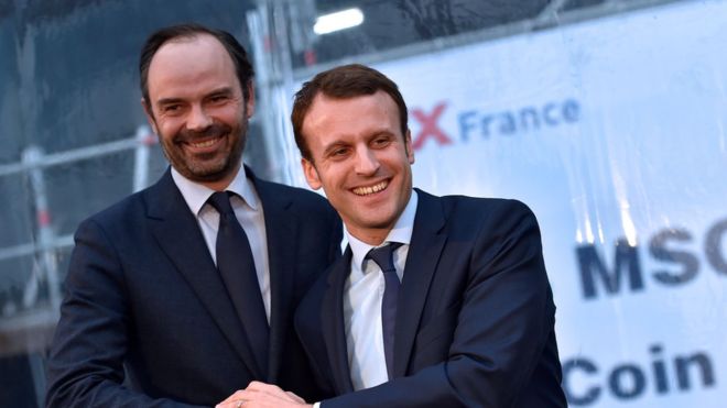 Макрон назначил премьер-министром Франции правоцентристского политика: СМИ озвучили фамилию нового главы французского правительства