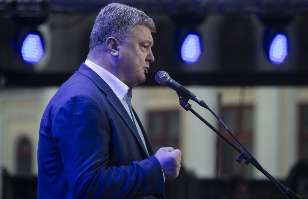 ​Порошенко словами Пушкина обратился к россиянам, мужественно противостоящим агрессии Кремля