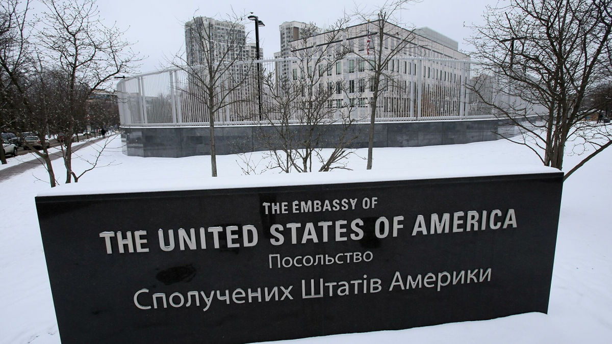США эвакуируют из Украины дипломатов – посольство выпустило официальное обращение к гражданам