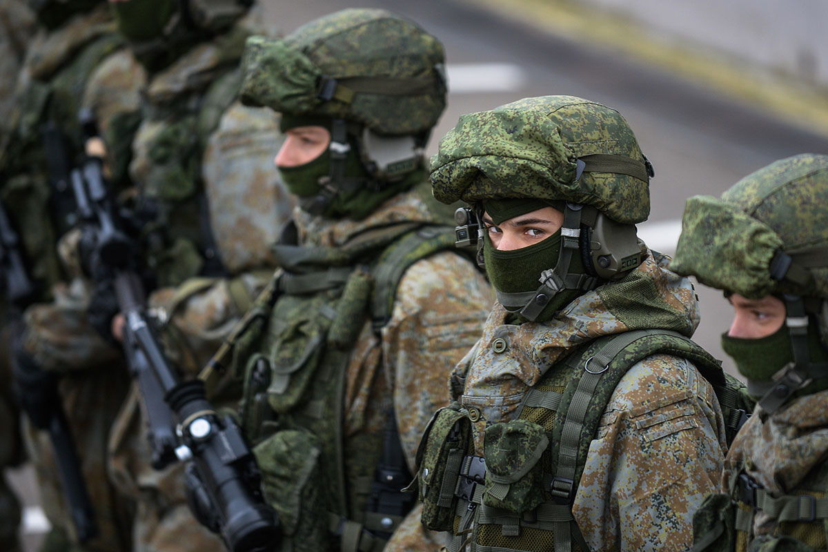 ​"Вы уже не защитники Отечества, Путин породил "мутанта", - в РФ "поздравили" свою армию с 23 февраля