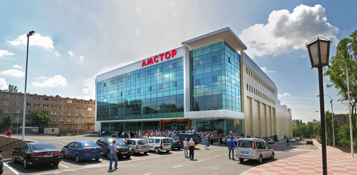 В Донецке ограблен центральный офис супермаркетов Амстор: похищено 10 миллионов гривен