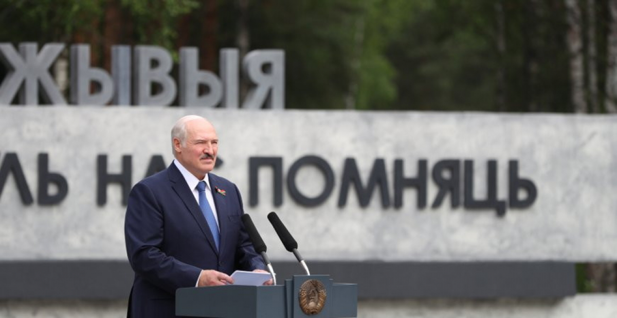 Лукашенко об угрозе суверенитету Беларуси: "Мы не позволим вернуть себя под плетку!"