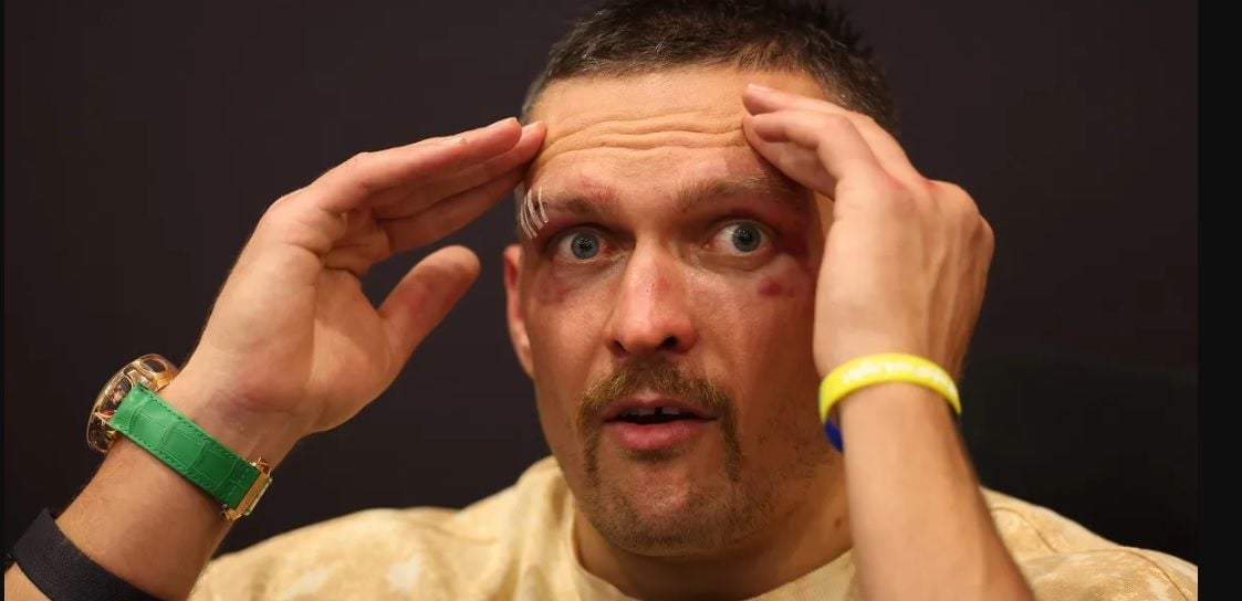 "Чемпион чемпионов": Александр Усик добровольно отдал чемпионский пояс WBO, но это не "прощание"