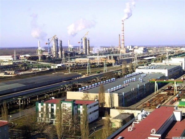 Горловский завод Фирташа возобновляет работу