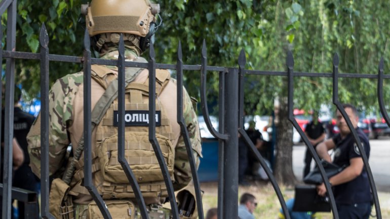 В Днепре спецназ остановил массовую драку со стрельбой: 30 человек арестовали