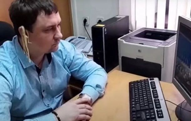 В России решили принять меры против депутата Абдалкина, повесившего лапшу на уши во время выступления Путина